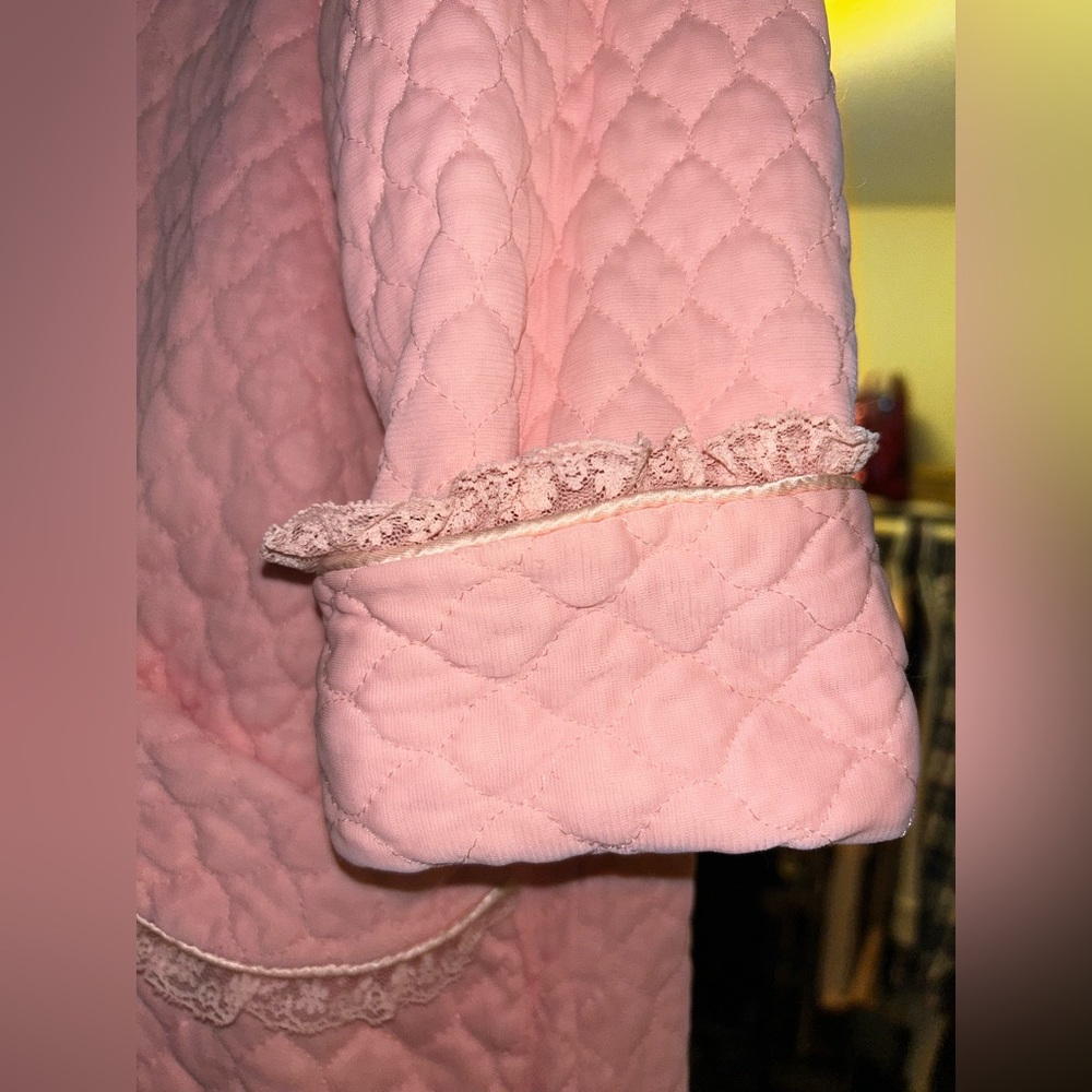 1970 Vintage House Robe - Picture 5 of 7